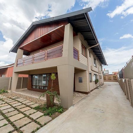 The Musafer Travel Lodge Pietermaritzburg Luaran gambar