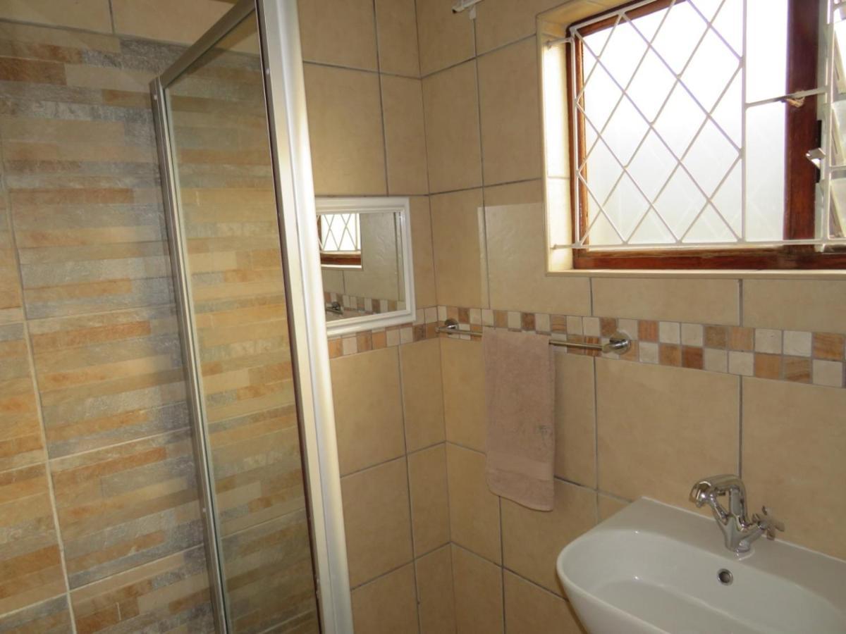 The Musafer Travel Lodge Pietermaritzburg Luaran gambar