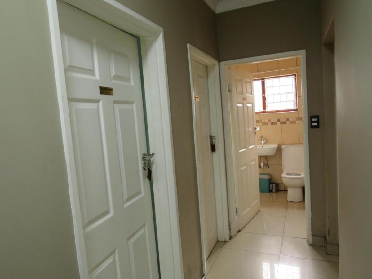 The Musafer Travel Lodge Pietermaritzburg Luaran gambar