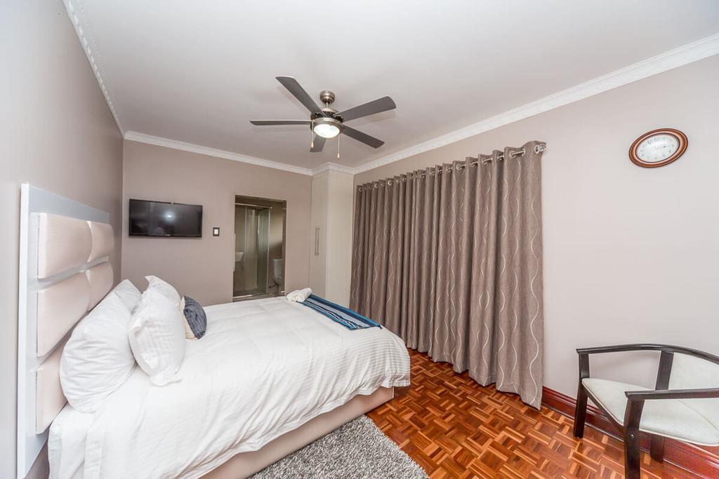The Musafer Travel Lodge Pietermaritzburg Luaran gambar